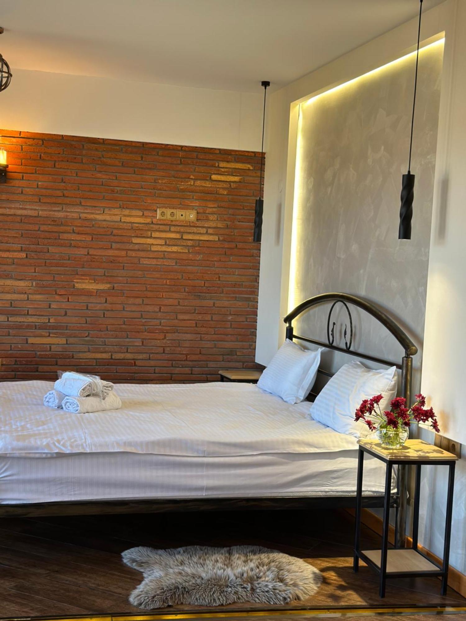 Wine Hills Hotell Tbilisi Eksteriør bilde