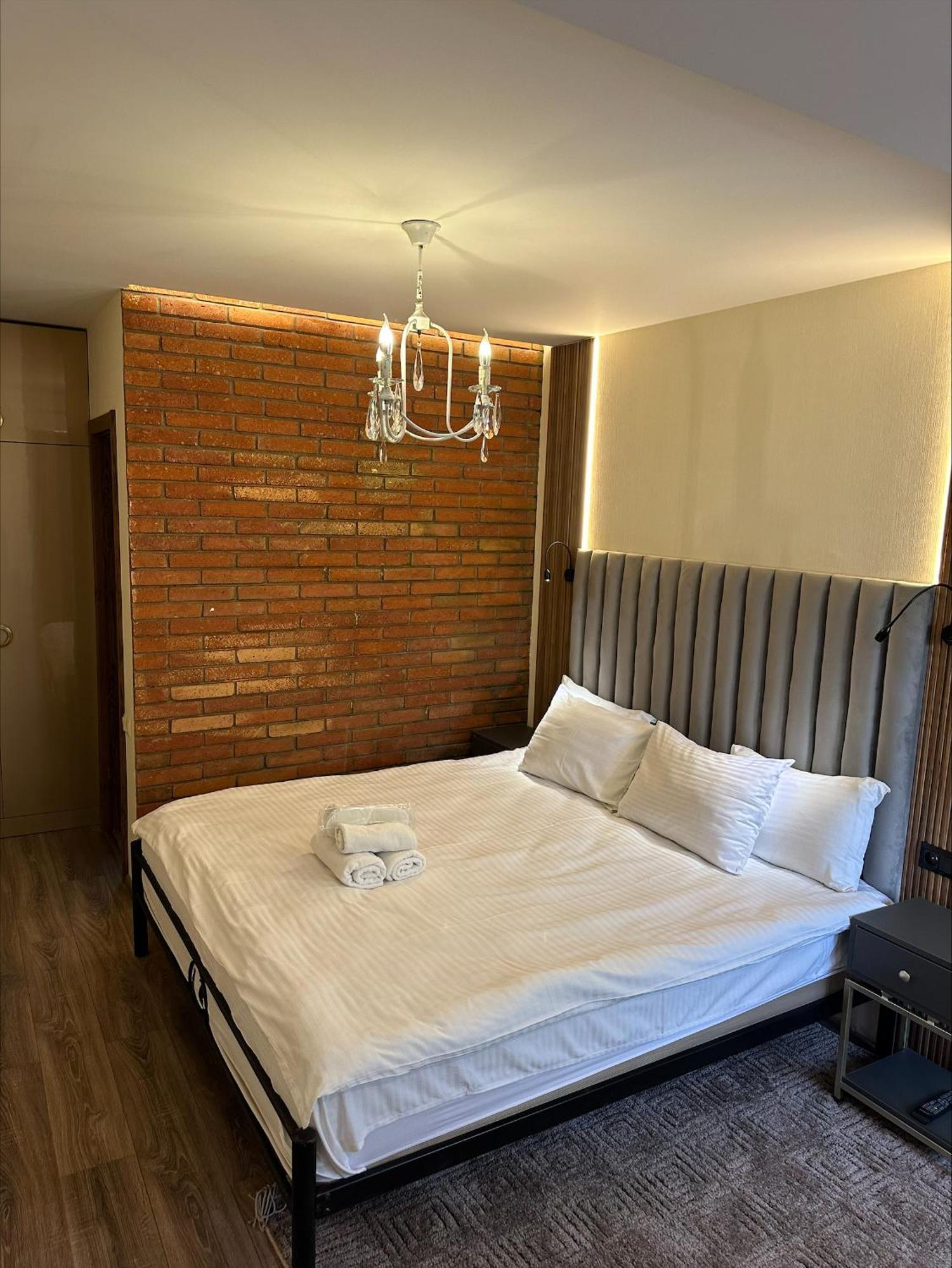 Wine Hills Hotell Tbilisi Eksteriør bilde