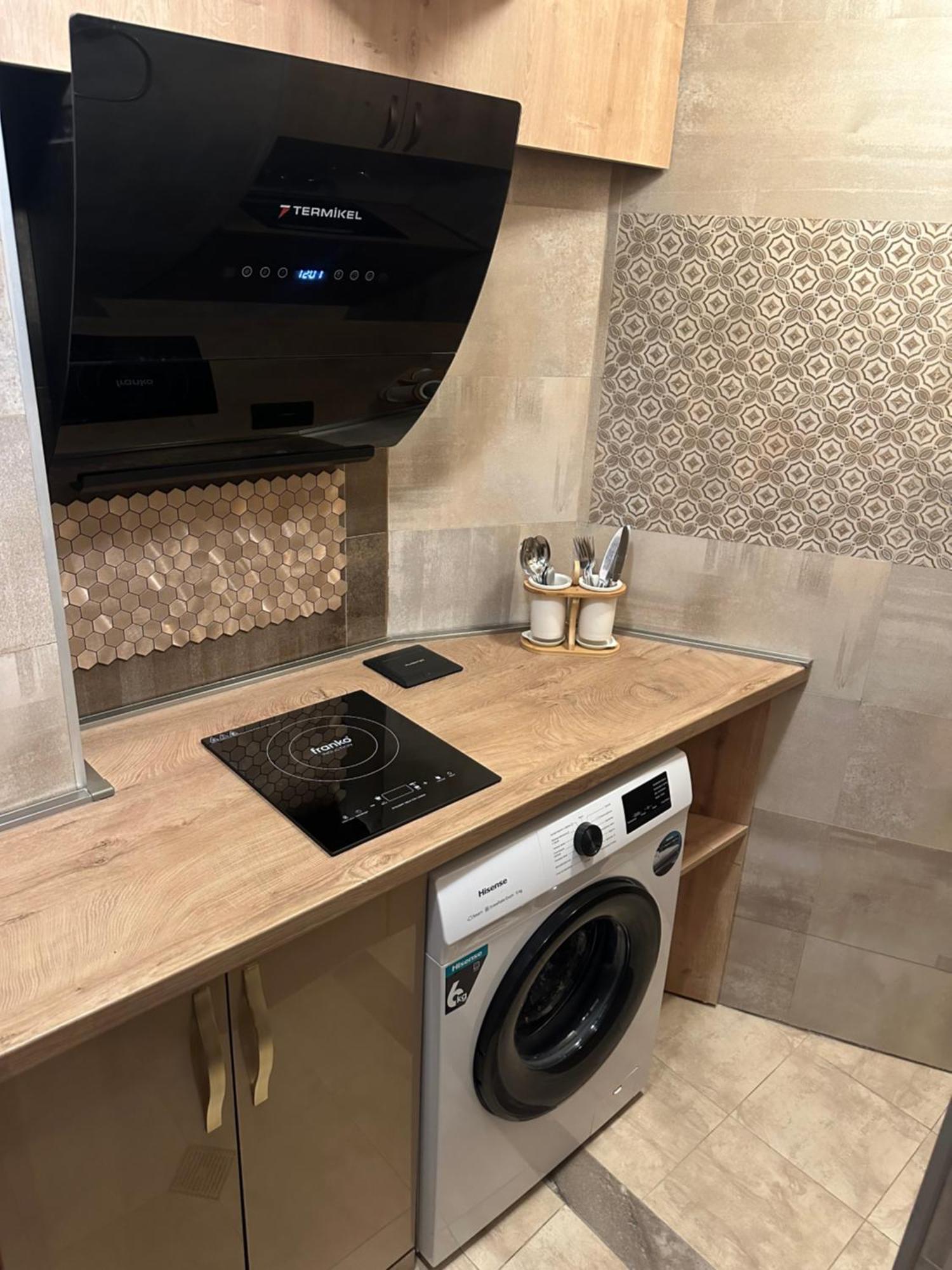 Wine Hills Hotell Tbilisi Eksteriør bilde