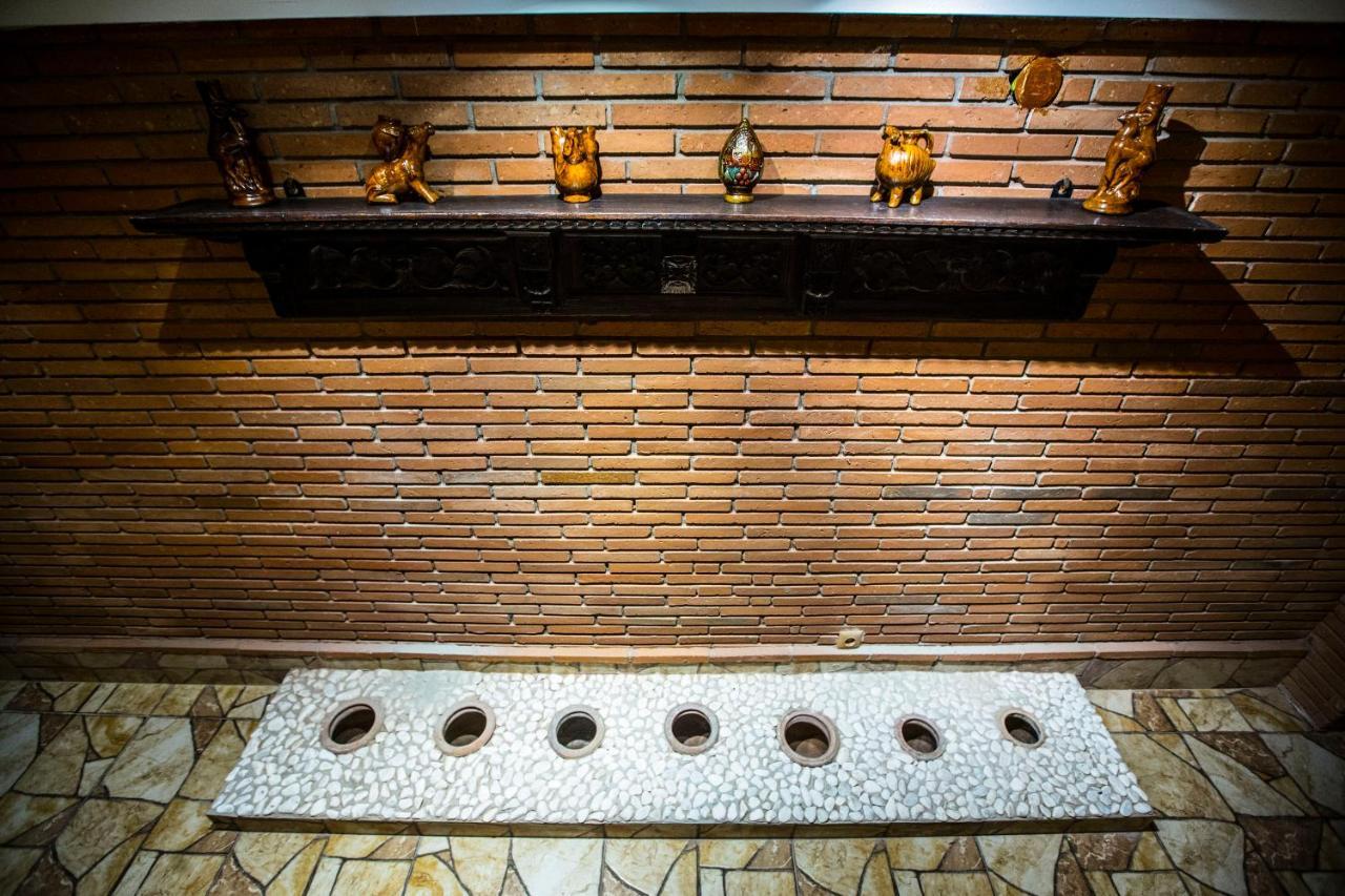 Wine Hills Hotell Tbilisi Eksteriør bilde